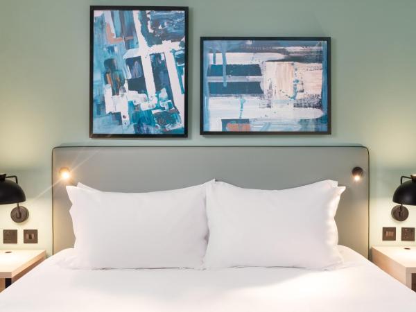 Hyatt Place London City East : photo 8 de la chambre luxueuse chambre king avec balcon