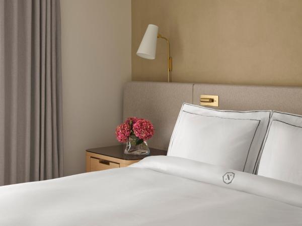 The Newbury Boston : photo 4 de la chambre chambre lit king-size standard