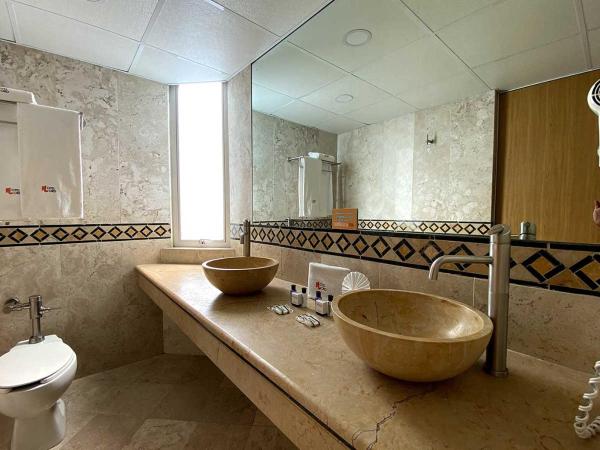 Hotel Lord : photo 2 de la chambre chambre double avec 2 lits doubles