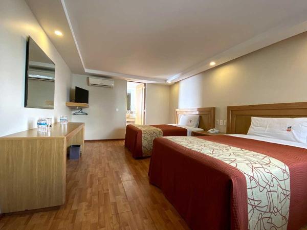Hotel Lord : photo 7 de la chambre chambre double avec 2 lits doubles