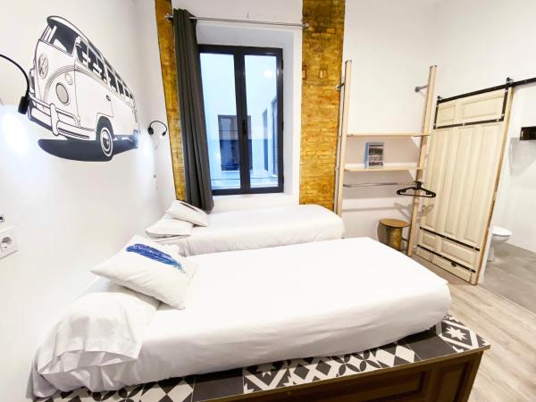 ECO Hostel : photo 7 de la chambre chambre lits jumeaux