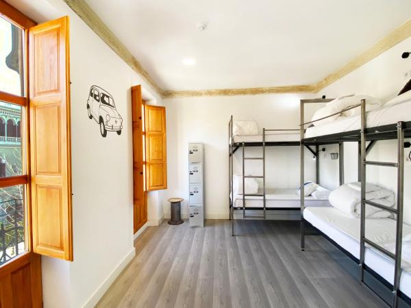ECO Hostel : photo 3 de la chambre lit dans un dortoir de 4 lits