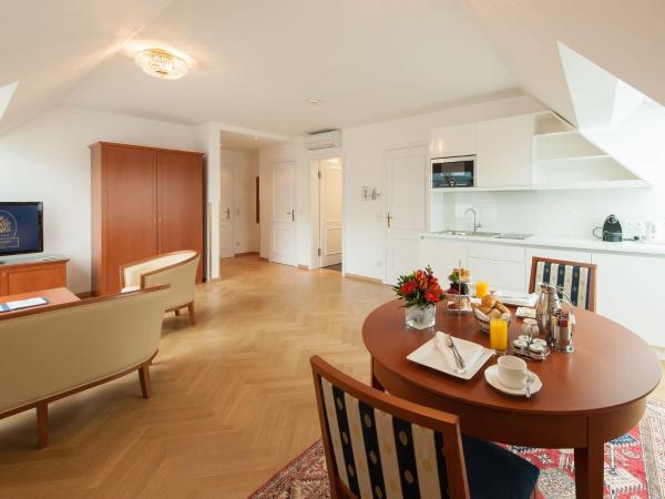 Hotel Ambassador : photo 7 de la chambre appartement