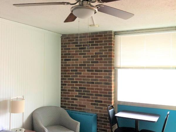 Rodeway Inn : photo 8 de la chambre chambre standard avec 2 lits queen-size - non-fumeurs