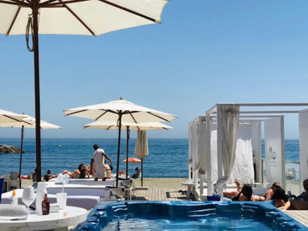 Puerto Banús Beach Apartments : photo 10 de la chambre appartement - vue sur mer