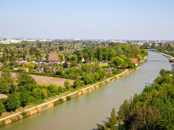 LOFTSTYLE Hotel Hannover, Best Western Signature Collection : photo 7 de la chambre chambre affaires avec lit queen-size et vue