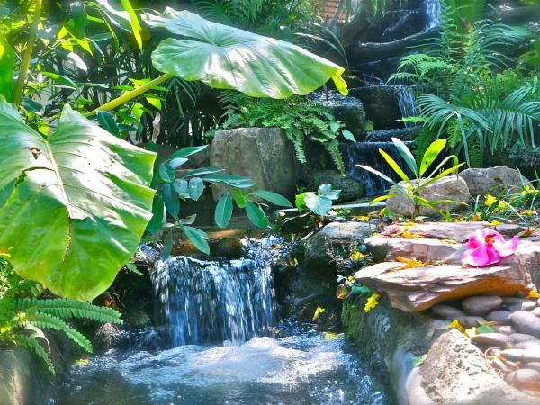 Oriental Siam Resort - SHA Extra Plus Certified : photo 6 de la chambre villa fuangfhá