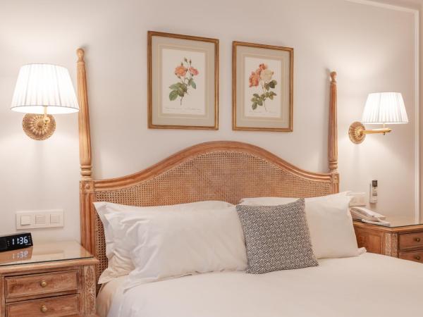 Hotel Manos Stephanie : photo 7 de la chambre chambre double ou lits jumeaux supérieure