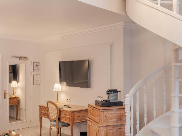 Hotel Manos Stephanie : photo 4 de la chambre suite junior en duplex