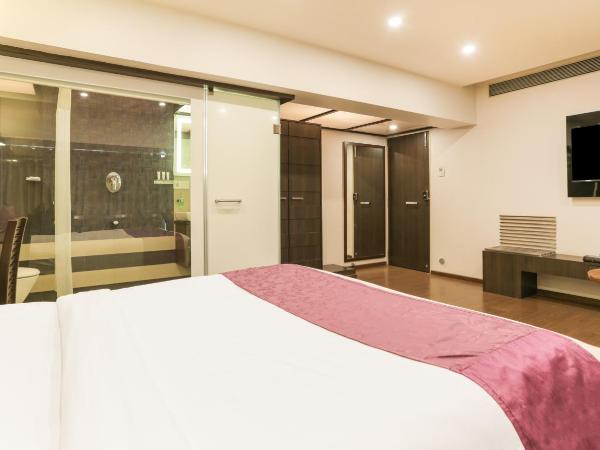 Hotel Metropolis : photo 6 de la chambre suite saphir