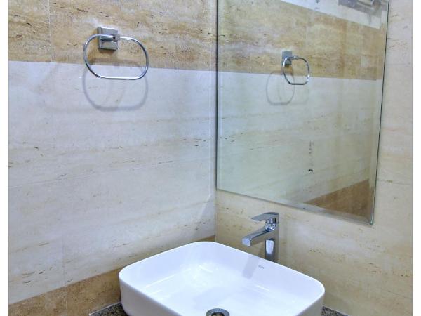 Hotel Siddharsh Heritage : photo 7 de la chambre chambre lit king-size deluxe