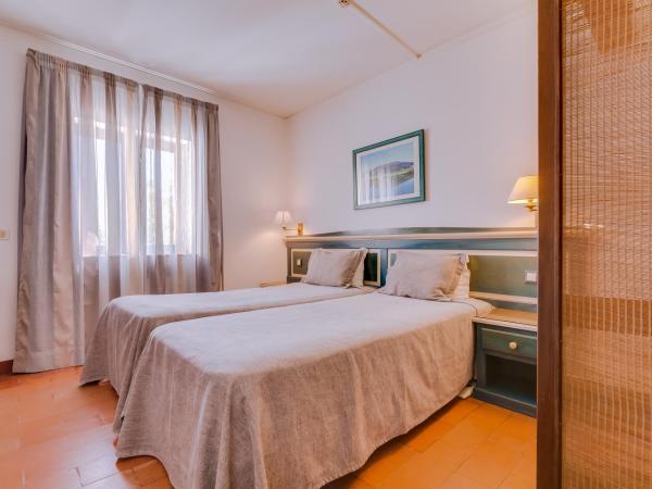Hotel Mar A Vista : photo 3 de la chambre chambre lits jumeaux