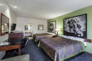 Super 8 by Wyndham Houston Hobby Airport South : photo 1 de la chambre room #33902120