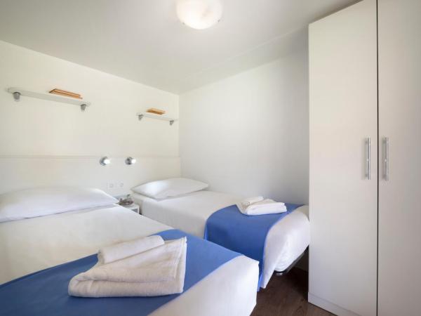 Maistra Camping Polari Mobile homes : photo 9 de la chambre mobile home 2 chambres standard