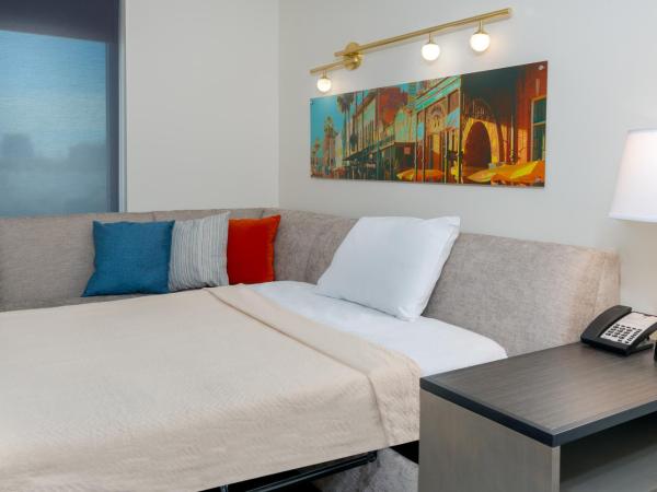 Hyatt House Tampa Airport/Westshore : photo 4 de la chambre king studio suite with kitchen and sofa bed