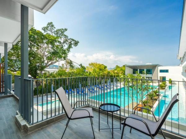 Seabed Grand Hotel Phuket - SHA Extra Plus : photo 4 de la chambre chambre double ou lits jumeaux deluxe - vue sur piscine
