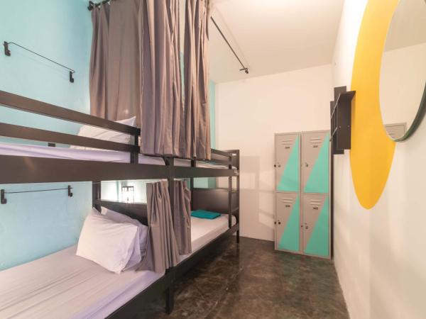 Wonderloft Hostel Kota Tua : photo 2 de la chambre lit dans dortoir mixte de 4 lits