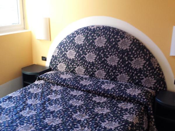 Etoile Du Nord : photo 3 de la chambre chambre triple standard