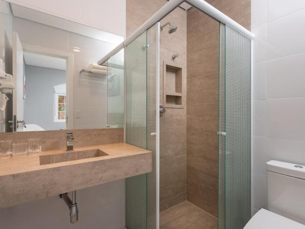 Hotel Pousada Pacaembu : photo 4 de la chambre chambre lits jumeaux avec salle de bains privative