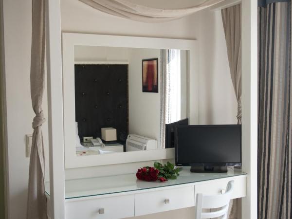 Mantinia Bay Hotel : photo 5 de la chambre appartement familial - duplex