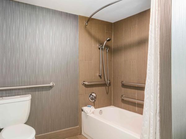 The Capitol Hotel Downtown, Ascend Hotel Collection : photo 2 de la chambre chambre lit queen-size pour personnes à mobilité réduite - non-fumeurs