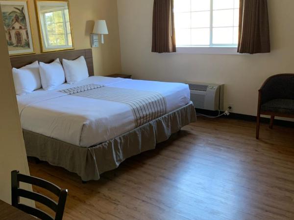 Motel 6 Myrtle Beach : photo 1 de la chambre chambre lit king-size deluxe - non-fumeurs 