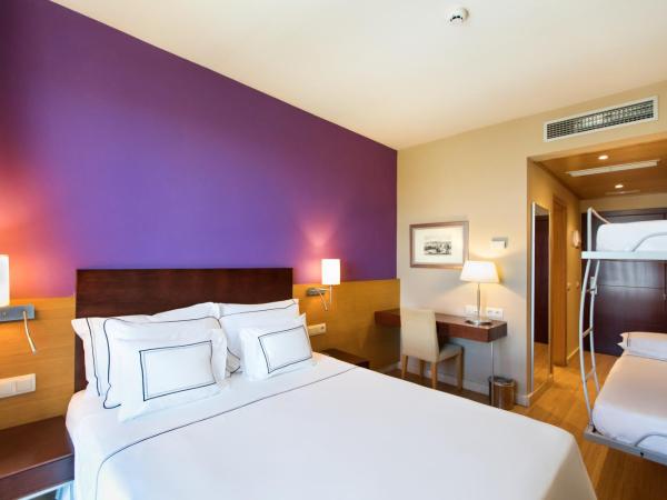 Hotel Salamanca Montalvo : photo 6 de la chambre chambre familiale (2 adultes et 2 enfants)