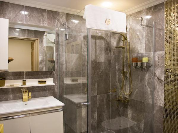 Bonne Sante Hotel : photo 7 de la chambre chambre double deluxe - vue sur avenue istiklal