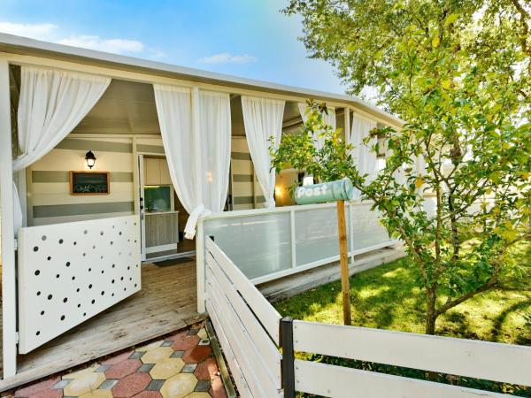 Polidor Camping Resort : photo 2 de la chambre mobile home premium 2 chambres - animaux domestiques admis