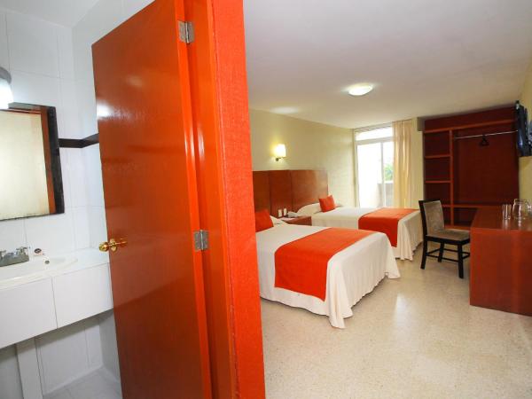 Hotel Central : photo 6 de la chambre chambre double avec 2 lits doubles