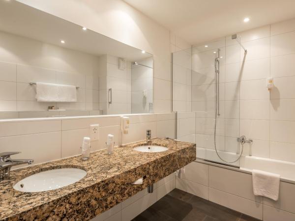 Hotel Monopol Luzern : photo 4 de la chambre chambre double