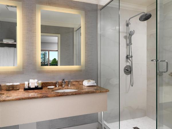 Hotel Grand Pacific : photo 3 de la chambre suite familiale - vue sur port