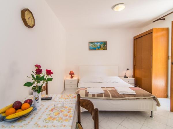 Apartments Pino Rabac : photo 7 de la chambre appartement