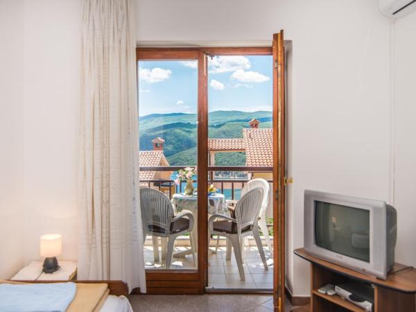 Apartments Pino Rabac : photo 5 de la chambre appartement