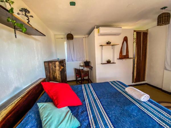 Shaka House : photo 3 de la chambre chambre double avec balcon - vue sur mer