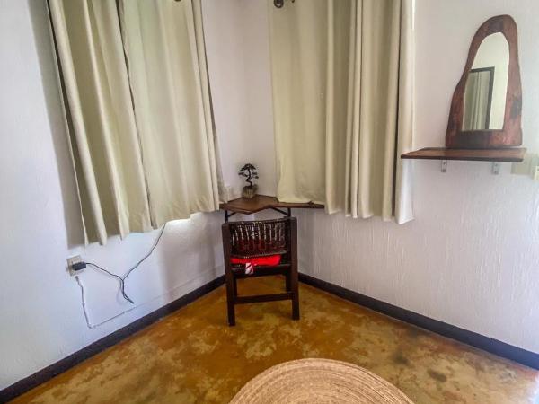 Shaka House : photo 1 de la chambre chambre double avec balcon