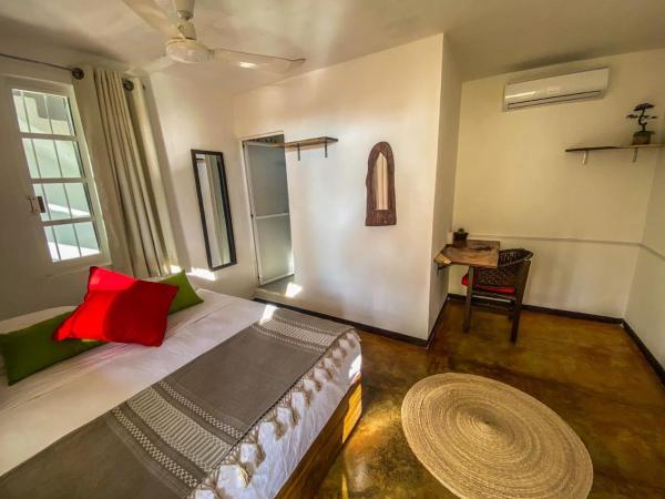 Shaka House : photo 8 de la chambre chambre double avec balcon