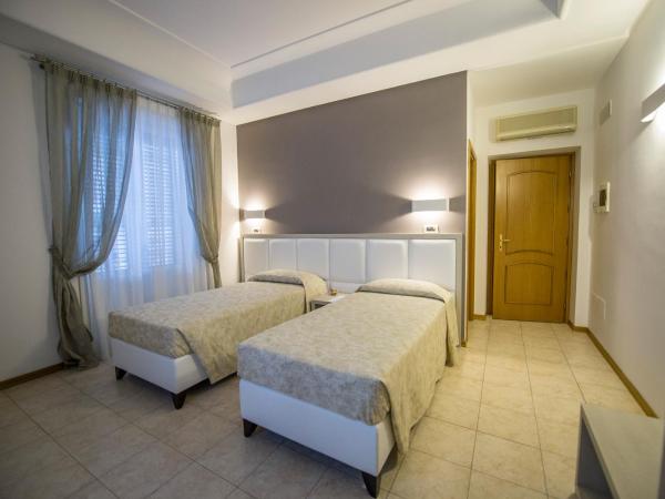 Artemisia Palace Hotel : photo 1 de la chambre chambre lits jumeaux classique