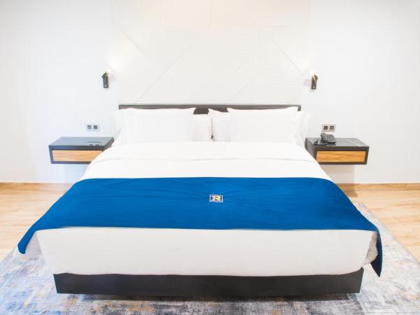 Ramë Hotel Boutique : photo 8 de la chambre suite avec piscine privée