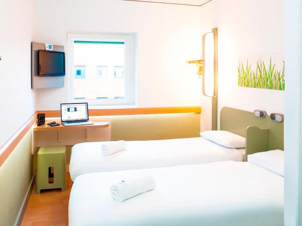 ibis budget Manchester Salford Quays : photo 4 de la chambre chambre lits jumeaux