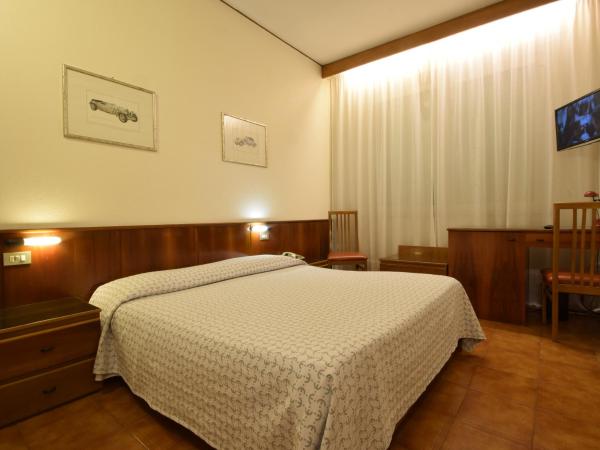 Euromotel Croce Bianca : photo 7 de la chambre chambre quadruple