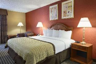 Baymont by Wyndham Oklahoma City Airport : photo 1 de la chambre room #40371114