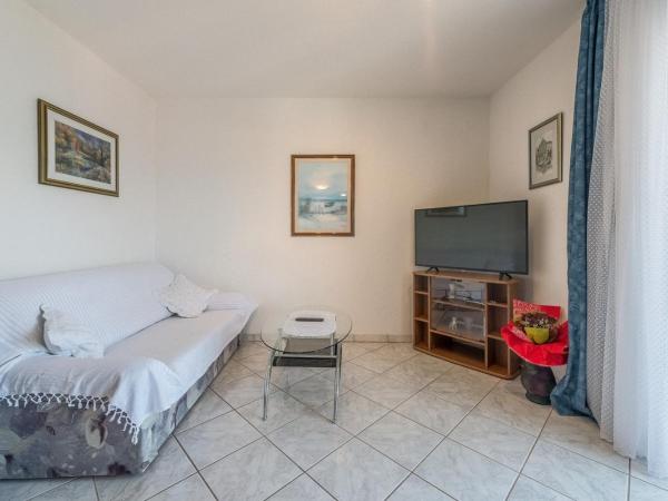 Apartments Buljan : photo 7 de la chambre appartement avec balcon