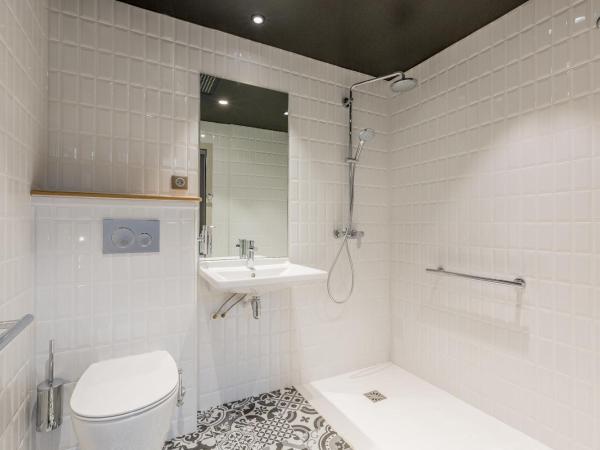 Edgar Suites Expo Paris Porte de Versailles : photo 2 de la chambre suite supérieure - vue sur jardin