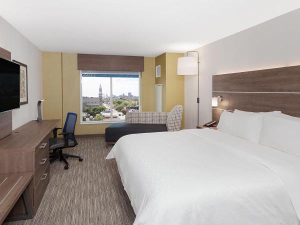 Holiday Inn Express & Suites Downtown Ottawa East, an IHG Hotel : photo 1 de la chambre chambre lit king-size standard