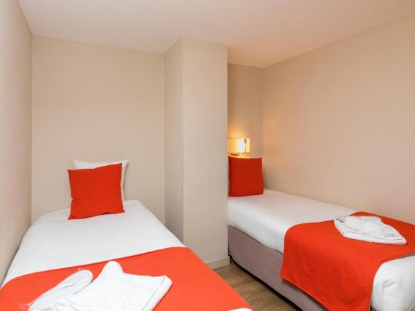 SOWELL HOTELS Saint Tropez : photo 4 de la chambre chambre quadruple