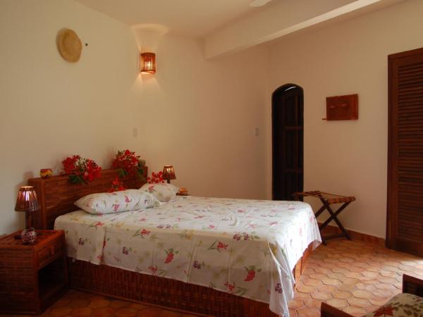 B&B Villa Borromeo : photo 2 de la chambre chambre triple confort avec douche