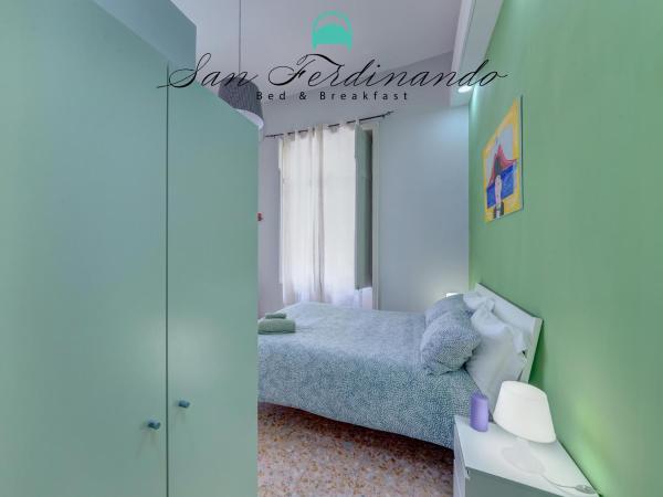 B&B San Ferdinando Napoli : photo 4 de la chambre chambre double avec salle de bains privative