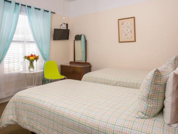 Hayes Valley Inn : photo 3 de la chambre chambre lits jumeaux avec salle de bains commune