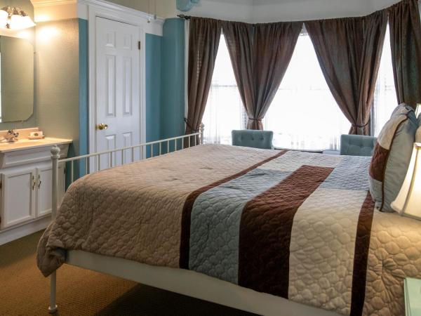 Hayes Valley Inn : photo 6 de la chambre chambre lit queen-size avec salle de bains commune 